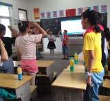 潜山市油坝中心小学开展毕业班联欢活动