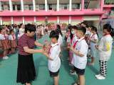 亳州市州东中心小学童心童梦同向党，红色精神代代传 