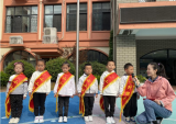 合肥市宿州路幼儿园湖畔分园举行了“预防传染病”主题升旗仪式