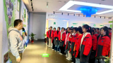 界首一中社會實(shí)踐走進(jìn)高新園區(qū)展廳            