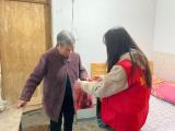 合肥经开区莲花社区：“寒冬送温暖 情暖老人心”       
