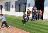 望江縣新壩余山幼兒園開(kāi)展消防應(yīng)急演練活動(dòng)
