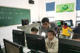 信息组推门听课 助力新教师成长