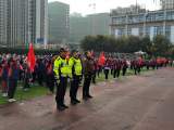 警校同心  安全出行——合肥市兴海苑小学举行了一场特别的升旗仪式