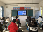 績(jī)溪縣揚(yáng)溪中學(xué)開展“守法規(guī)知禮讓”交通安全教育專題宣傳活動(dòng)