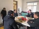 潜山市河镇初中开展慰问退休教师活动