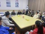 凝聚青春力量 共绘界中蓝图 —— 界首中学召开新春青年教师慰问座谈会            