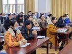 送八方来客，聚散两依依