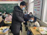 岳西县黄尾中心学校开展突发疫情应急演练