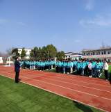潜山市油坝乡中心学校：党员活动日  我们在行动  师生同上演讲台  一起PK话未来            