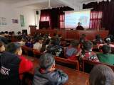 树立安全意识   牢记自救方法 —— 淝河镇学区中心学校举行地震、火灾自救逃生基本知识讲座            