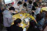 暖心又暖胃 —— 安庆师大一学院开展包饺子劳动实践活动 