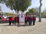 “送你一朵小红花”——合肥市南门小学湖畔花园分校一（4）班开展“学雷锋，爱心义卖”活动