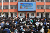 弘扬法治精神，构建和谐校园 —— 怀远农场中学开展法治教育讲座  