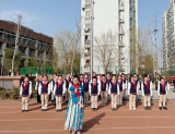 致敬最美的“她”——合肥市幸福路小学三八节感恩活动
