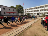 桐城市大关教育集团校大关中心小学:举办“庆三八”教职工趣味运动会  