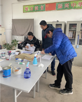 望江泊湖中心学校开展疫情防控和安全卫生检查