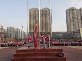 利辛中学淝河路小学举行“学雷锋，做新时代好少年”主题升旗仪式  