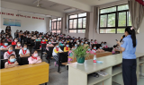 望江楊灣中心學(xué)校：法制教育進(jìn)課堂 護(hù)航少年助成長(zhǎng)