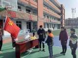 同心抗疫 共克时艰——合肥市螺岗小学党员教师协助社区进行全员核酸检测工作