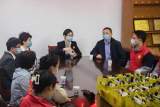 安徽工程大学慰问疫情防控志愿者            