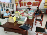 埇桥区支河中心校：抓作业检查，促“双减”落实