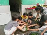 灵璧县韦集镇寄宿小学：浓情端午节 爱心满校园