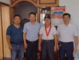 桐城市文昌教育集團校黨總支開展走訪“光榮在黨50年”老黨員活動            