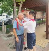 合肥市行知小学五（2）中队开展暑期雏鹰假日小队志愿服务活动