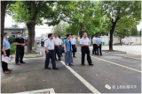 安徽省教育厅厅长赵振华同志一行莅临颍上县耿棚中学调研指导工作