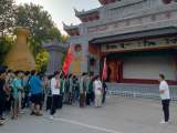 界首中学：界中学子参观界首市存世艺术馆              