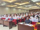 明师德  向未来 —— 界首中学庆祝第38个教师节表彰大会      