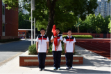 合肥市第四十五中学长丰路校区举行特色升旗仪式