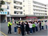 文明交通，我們在行動  ——寧國市西津小學攜手交警城區(qū)中隊開展小交警訓練活動