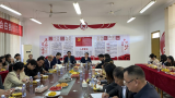 畅谈感想  共谋发展——安庆长江学校召开新教师座谈会