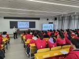 生命不能承受之轻 读书分享之《活着》余华 —— 界首一中飞鸟文学社举行读书分享会                                     