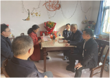 送學(xué)進(jìn)家門(mén)，離校不離隊(duì)  ——桐城市大關(guān)教育集團(tuán)校卅鋪初中汪曙芬同志退休后的第一個(gè)黨員活動(dòng)日