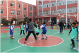 宿州市埇桥区杨庄中心校举行小学生篮球比赛
