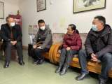 寒冬送暖 情暖人心——宁国市东津小学开展退休教师春节走访慰问活动