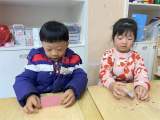合肥市庐阳实验幼儿园教育集团四里河畔园：小纸牌 巧搭建