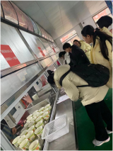 安庆市宜城科技学校：师生共度元宵  温情撒满校园