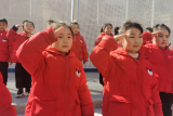 合肥市双岗幼儿园教育集团源水分园开展“情暖雷锋日，我们在行动”主题升旗活动