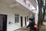 桐城市文昌教育集团校文昌初中党支部开展“学雷锋精神，创美丽校园”主题党日活动