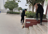 桐城市大关教育集团校王集学校开展学习雷锋好榜样劳动实践教育活动