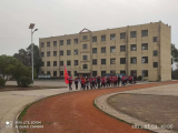 桐城市金神教育集团校香铺初中——争做有温度的追“锋”者