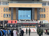 界首中学：深入课堂内部 观摩学习交流  