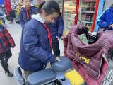 合肥六安路小學中鐵校區(qū)：亂停亂放危害大 舉手之勞利大家