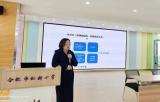 合肥市虹桥小学召开五年级家长会