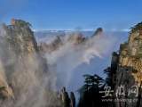 清明假期 3.6万游客饱览黄山日出云海