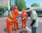 高温来袭环卫作业有“凉”策，合肥为“城市美容师”撑起清凉保护伞